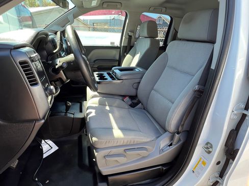 Used 2019 Chevrolet Silverado 1500 W/T w/ WT Convenience Package AWD/4WD image 6
