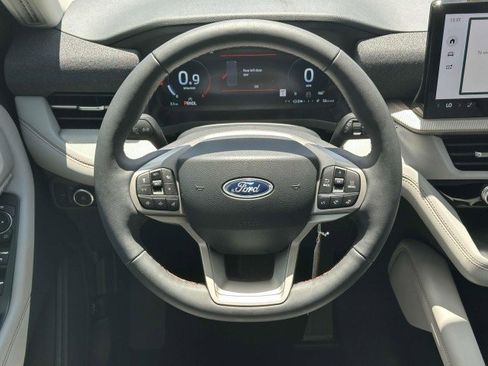 New 2025 Ford Explorer Active w/ Active Comfort Package image 24