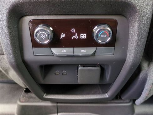 Certified 2024 Chevrolet Traverse LT w/ Trailering Package image 22