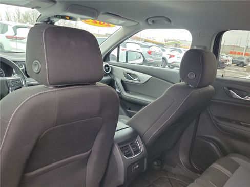 Used 2023 Chevrolet Blazer LT image 13