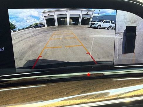 Used 2024 Cadillac Escalade Sport Platinum w/ Heavy-Duty Trailer Package AWD/4WD image 9