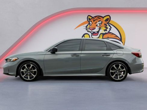 Used 2025 Honda Civic Sport Touring image 8