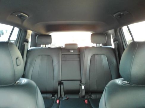 Used 2023 Mercedes-Benz EQB 300 4MATIC w/ Exclusive Package image 34