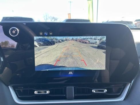 New 2026 Chevrolet Equinox LT FWD image 23