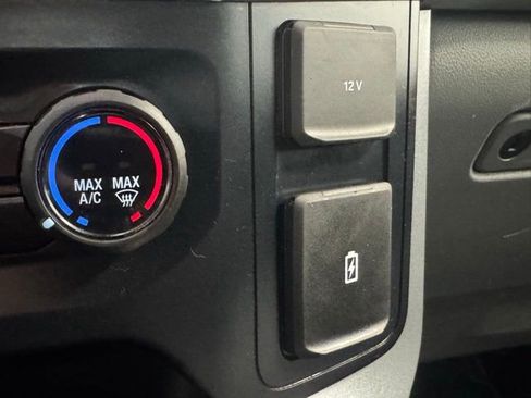 Used 2023 Ford F150 XLT image 6