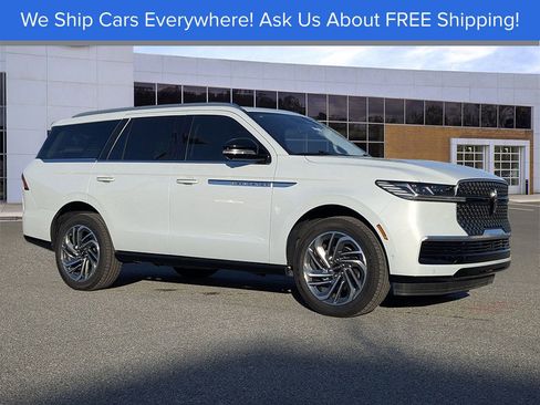 Certified 2025 Lincoln Navigator Reserve image 1