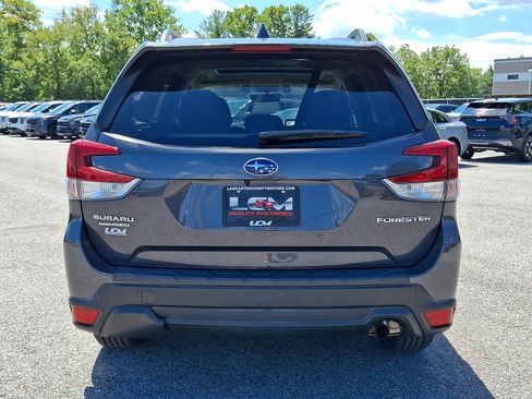 Used 2020 Subaru Forester Premium AWD/4WD image 6