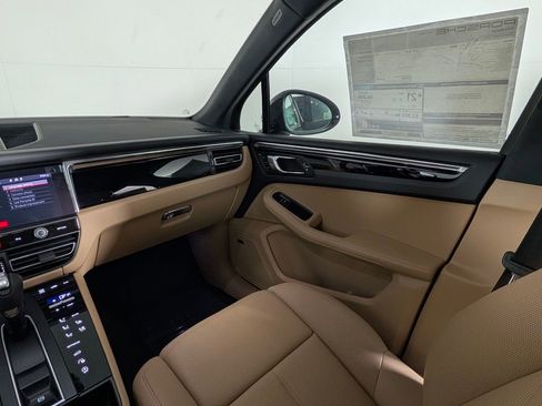 New 2026 Porsche Macan AWD/4WD image 24