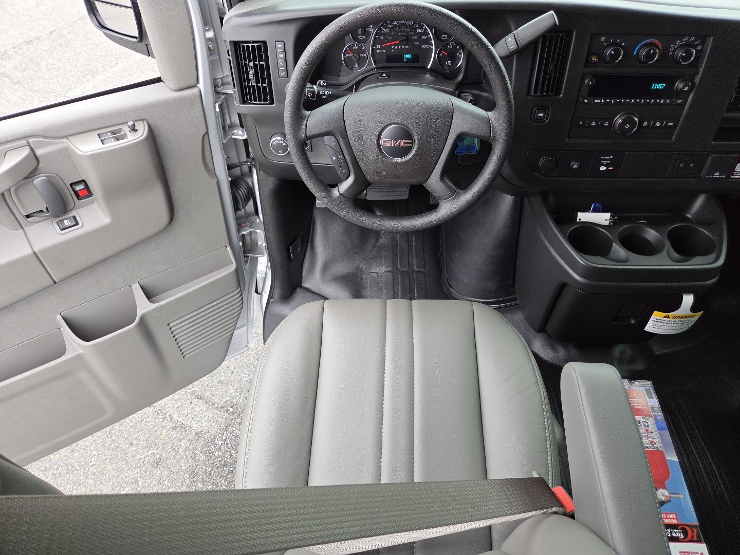 New 2026 GMC Savana 2500 w/ Driver Convenience Package RWD image 20