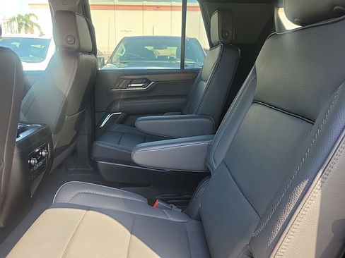 Used 2025 GMC Yukon Denali image 21