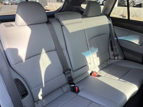 Used 2018 Subaru Outback 2.5i Limited image 13