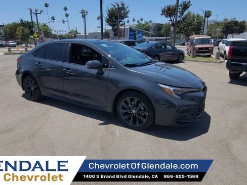 Used 2026 Toyota Corolla XSE FWD image 2