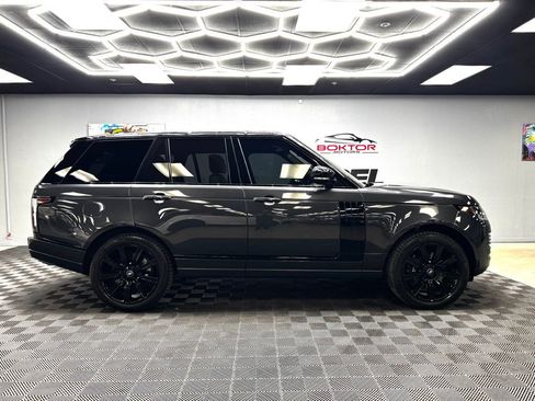 Used 2022 Land Rover Range Rover Westminster Edition image 16