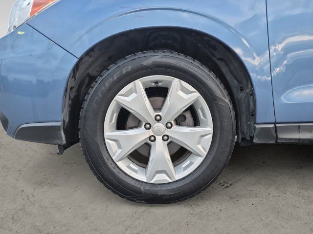 Used 2015 Subaru Forester 2.5i Premium w/ All-Weather Package AWD/4WD image 9
