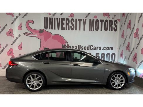 Used 2019 Buick Regal Avenir w/ Driver Confidence Package II image 8