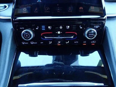 Used 2023 Jeep Grand Cherokee Overland w/ Adv Protech Group III AWD/4WD image 20