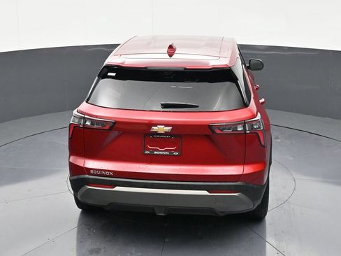 Used 2025 Chevrolet Equinox LT w/ Safety and Technology Package FWD image 15