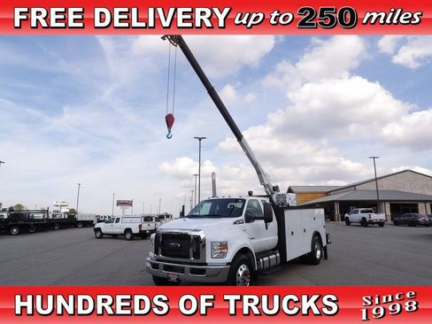 Used 2025 Ford F750 2WD SuperCab Super Duty image 1