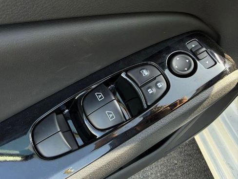 New 2025 Nissan Altima 2.5 SR image 20