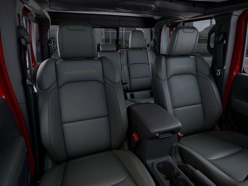 New 2025 Jeep Gladiator Mojave w/ Convenience Group image 16