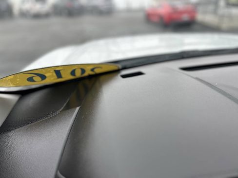 Used 2016 GMC Yukon XL SLT w/ Open Road Package image 12