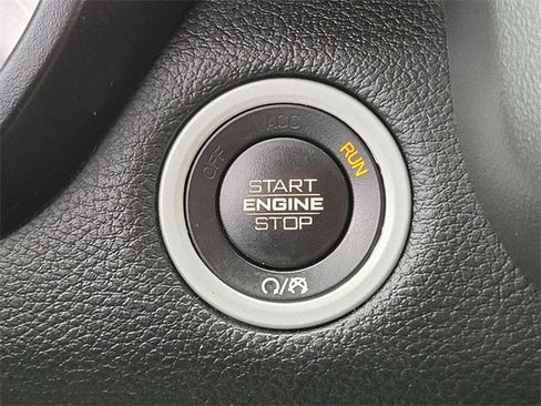 Used 2019 RAM 1500 Rebel image 25