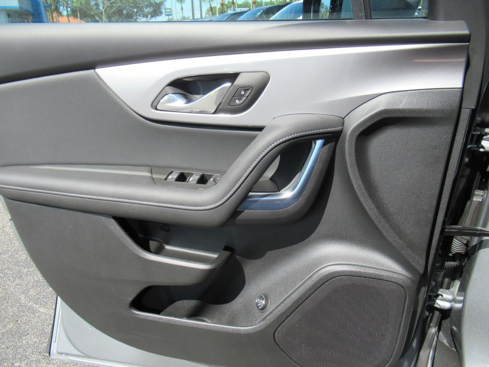 New 2026 Chevrolet Blazer LT w/ Convenience Package FWD image 19