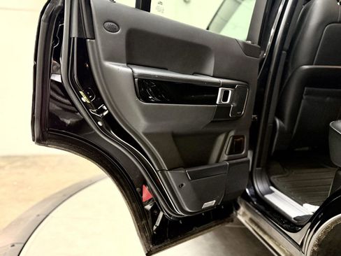Used 2010 Land Rover Range Rover Supercharged AWD/4WD image 14