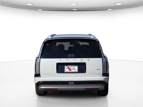 New 2026 Hyundai Ioniq 9 SEL image 7