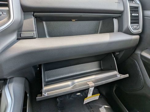 New 2026 RAM 1500 Big Horn AWD/4WD image 21