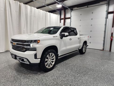 Used 2019 Chevrolet Silverado 1500 High Country image 2
