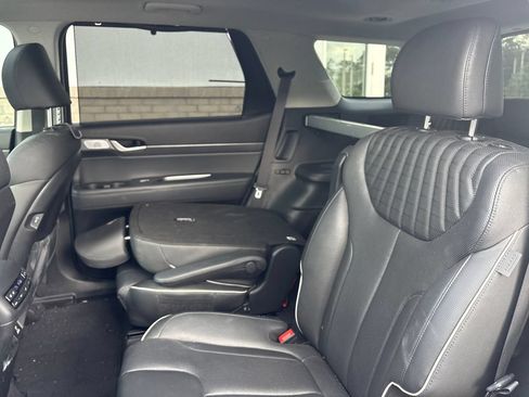 Used 2023 Hyundai Palisade Limited FWD image 24
