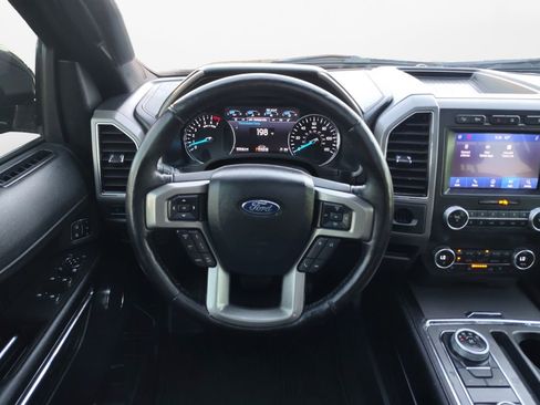 Used 2021 Ford Expedition XLT image 21