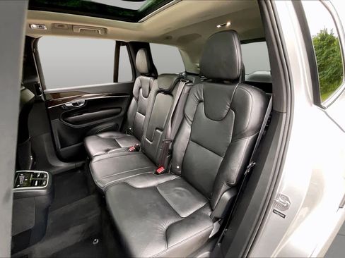 Used 2019 Volvo XC90 T6 Momentum w/ Advanced Package AWD/4WD image 20