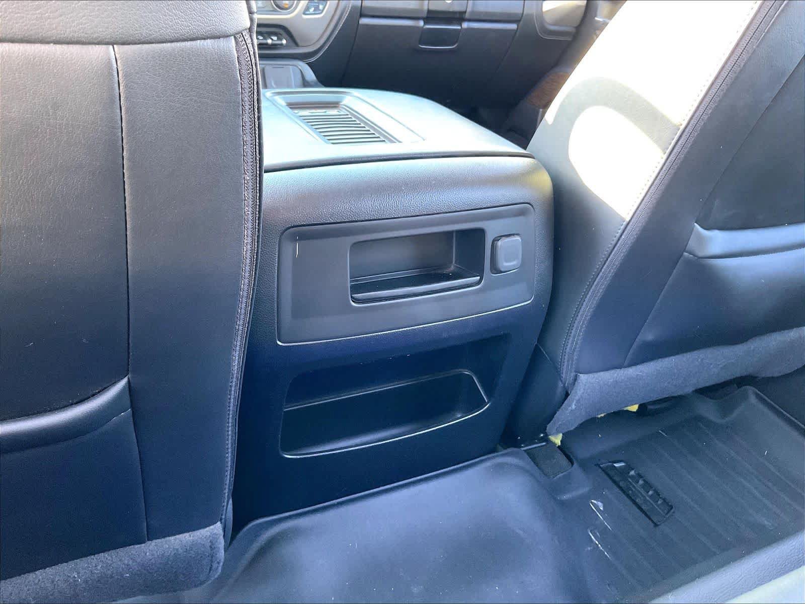 Used 2018 GMC Sierra 2500 Denali w/ Duramax Plus Package AWD/4WD image 35