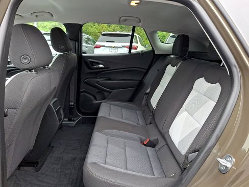 Certified 2024 Chevrolet Trax LS w/ LS Convenience Package FWD image 11