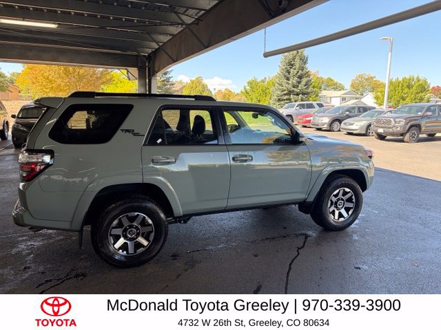 Used 2023 Toyota 4Runner TRD Off-Road Premium AWD/4WD image 4