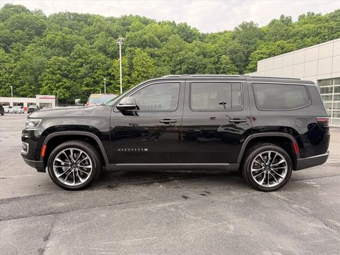 Used 2022 Jeep Wagoneer Series III w/ Premium Group I AWD/4WD image 8