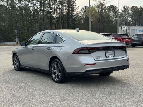 Used 2024 Honda Accord EX image 23