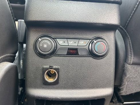 Used 2014 Ford Explorer XLT w/ Equipment Group 202A image 31