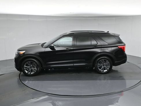 Used 2023 Ford Explorer XLT w/ Equipment Group 202A RWD image 43