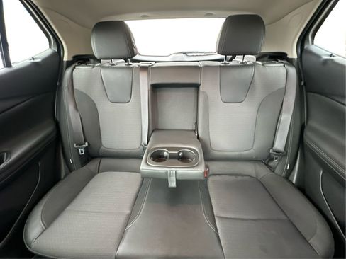 Certified 2023 Buick Encore GX Select AWD/4WD image 14