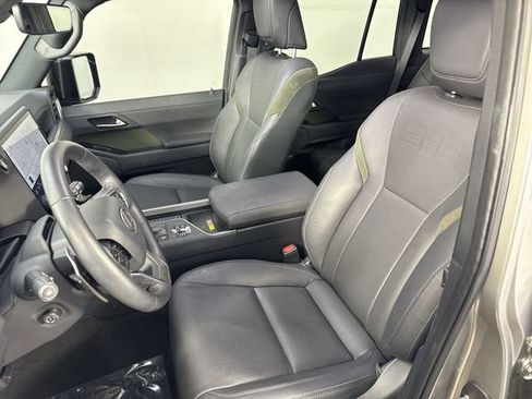 Used 2024 Lexus GX 550 AWD/4WD image 20