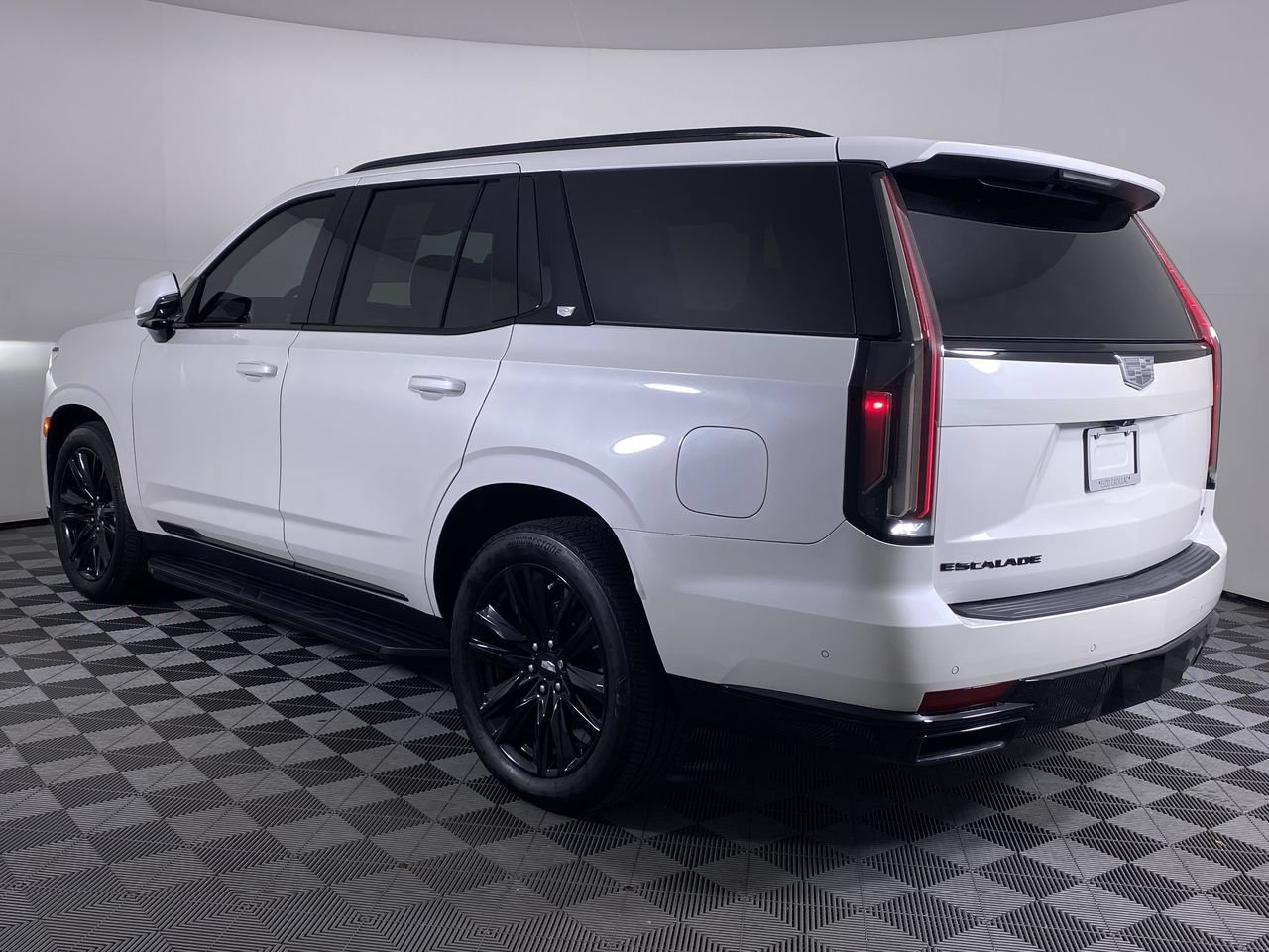 Certified 2022 Cadillac Escalade Sport Platinum AWD/4WD image 21