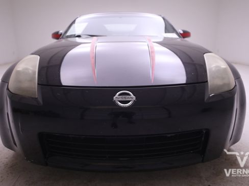 Used 2005 Nissan 350Z Touring image 8
