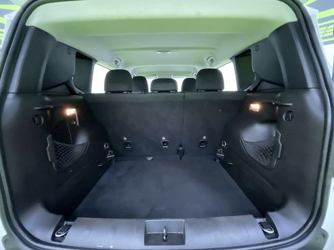 Used 2017 Jeep Renegade Latitude AWD/4WD image 28