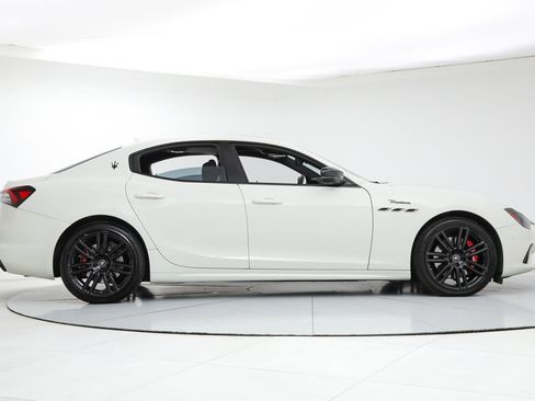 Certified 2023 Maserati Ghibli Modena Q4 image 6