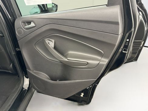 Used 2016 Ford Escape Titanium AWD/4WD image 33