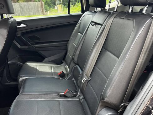 Used 2020 Volkswagen Tiguan SE FWD image 11