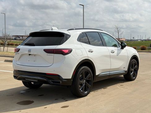 Used 2025 Buick Envision Sport Touring image 7